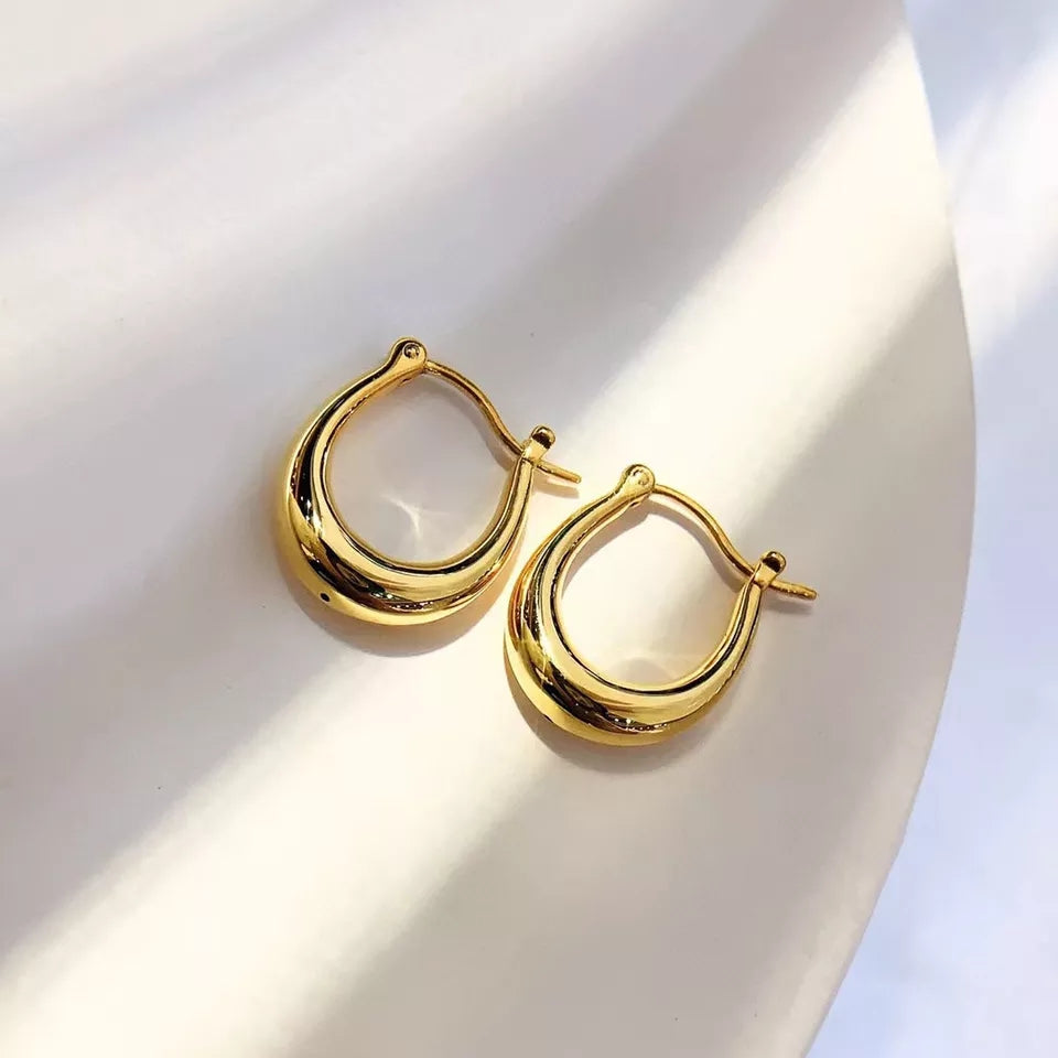 Handmadebynepal 18k real gold hoop earrings bueutiful gift for her or him.  Handmadebynepal   