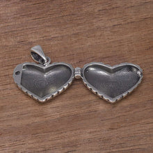 Cargar imagen en el visor de la galería, 925 Sterling Silver Ladies Vintage Pendant Necklace Fashion Love Heart Openable Pendant Heart Shaped Female Jewelry  Handmadebynepal   