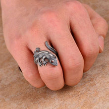 Load image into Gallery viewer, handmadebynepal 925 Sterling Silver Male Finger Ring Gray Lizard Red Crystal Stone Animal Unique Rock Punk Jewelry Ring for Men Women  Handmadebynepal   