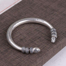 Laden Sie das Bild in den Galerie-Viewer, Handmadebynepal Sterling Silver Tibetan Six Words Mantra Bangle for Men and Women Buddhist Heart Sutra Cuff Bracelet Good Luck Jewelry  Handmadebynepal   