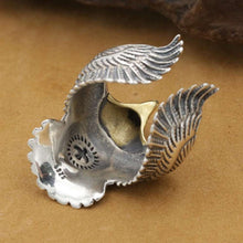 Laden Sie das Bild in den Galerie-Viewer, New S925 pure silver jewelry Thai silver domineering golden eagle head personalized flying eagle ring solid 925 silver man ring  Handmadebynepal   
