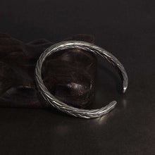 Laden Sie das Bild in den Galerie-Viewer, Retro Sterling Silver 925 Punk Bracelet Men Twist Vintage Viking Bangles Open Cuff Bracelets Men&#39;s jewelry pulseira masculina  Handmadebynepal   