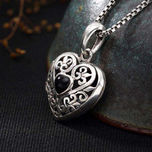 Indlæs billede til gallerivisning handmadebynepal Vintage Silver 925 Sterling Heart Shaped Lockets Pendant Aromatherapy Antique Flower Natural Onyx Fine Jewelry  Handmadebynepal   