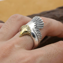 Charger l&#39;image dans la galerie, handmadebynepal 925 Silver Men Unique Big Rings Golden Eagle Head Vivid Open Ring for Men Rock Punk Animal Jewelry  Handmadebynepal   