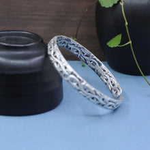 画像をギャラリービューアに読み込む, 999 Sterling Silver Bracelet for Women Retro Antique Vine Flower Pattern Engraved Ethnic Bangles for Women Thai Silver Jewelry  Handmadebynepal   