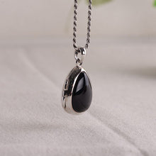 Carica l&#39;immagine nel visualizzatore di Gallery, Genuine Silver 925 Jewelry for Women Inlaid with Black Agate Water Drop Fashion Pendant Thai Silver Jewelry  Handmadebynepal   