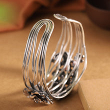 Load image into Gallery viewer, S999 Sterling Silver Bracelets for Women New Women&#39;s Fashion Peacock Flaunting its Tail Flowers Bangle Argentum Jewelry  Handmadebynepal   