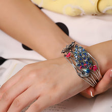 Carica l&#39;immagine nel visualizzatore di Gallery, S999 Sterling Silver Bracelets for Women New Women&#39;s Fashion Peacock Flaunting its Tail Flowers Bangle Argentum Jewelry  Handmadebynepal   